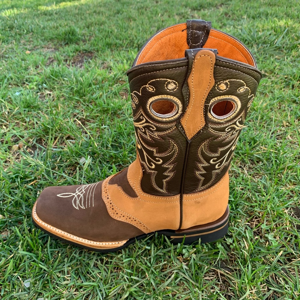 Women’s Rodeo Cowgirl Genuine Leather Boots MMT700 - Picture 2 of 7